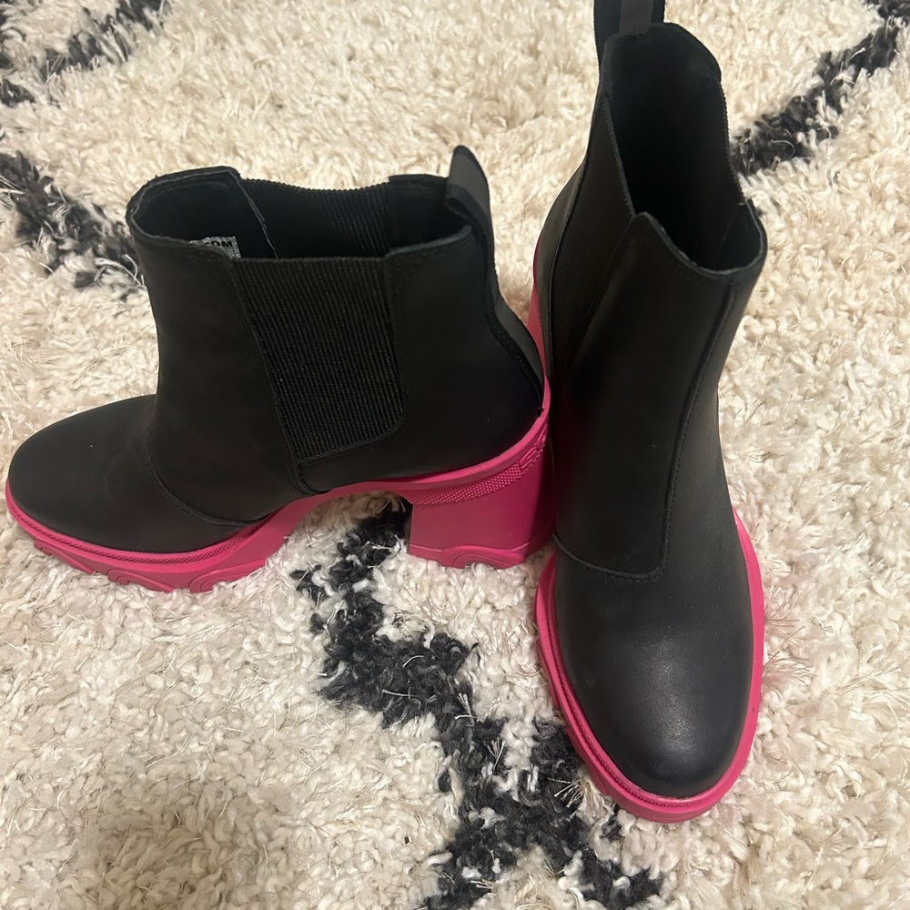 Sorel Chelsea Boot Size 7.5